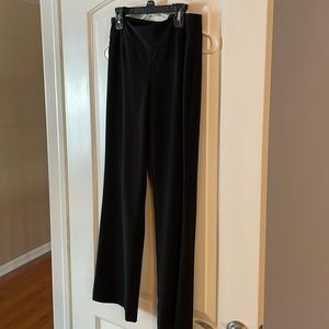 Roz and Ali dress pants boot cut leg size 2 black